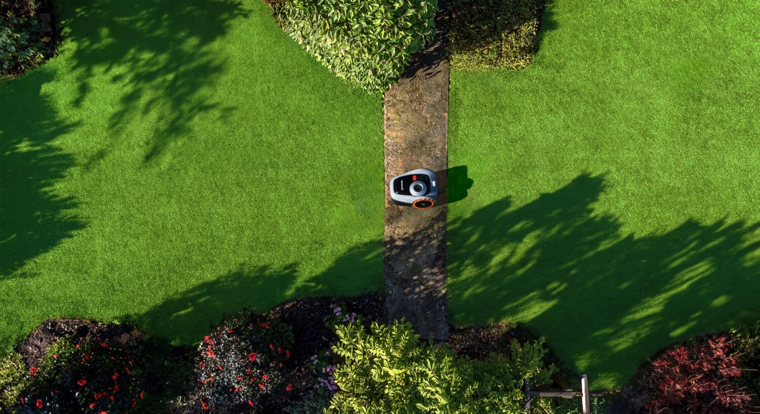 Segway | Navimow Robot Lawn Mower | i105E | Mowing Area 500 m² | Waterproof IPX6 | 58 dB | Charging station, antenna, antenna stand, power cord