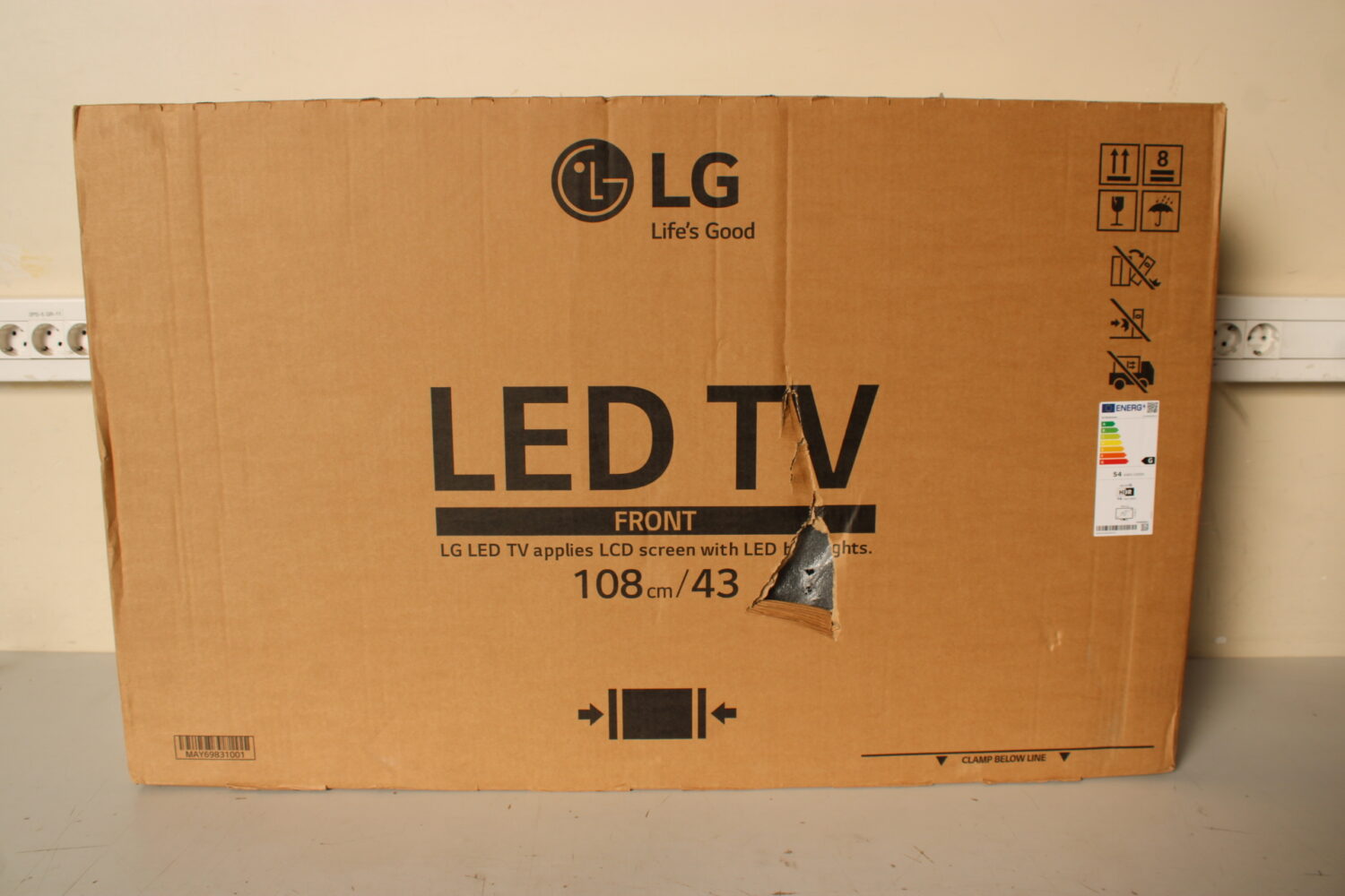 SALE OUT. LG 43UN640S0LD 43“ 3840x2160/300cd/m2/ HDMI RF | LG DAMAGED PACKAGING