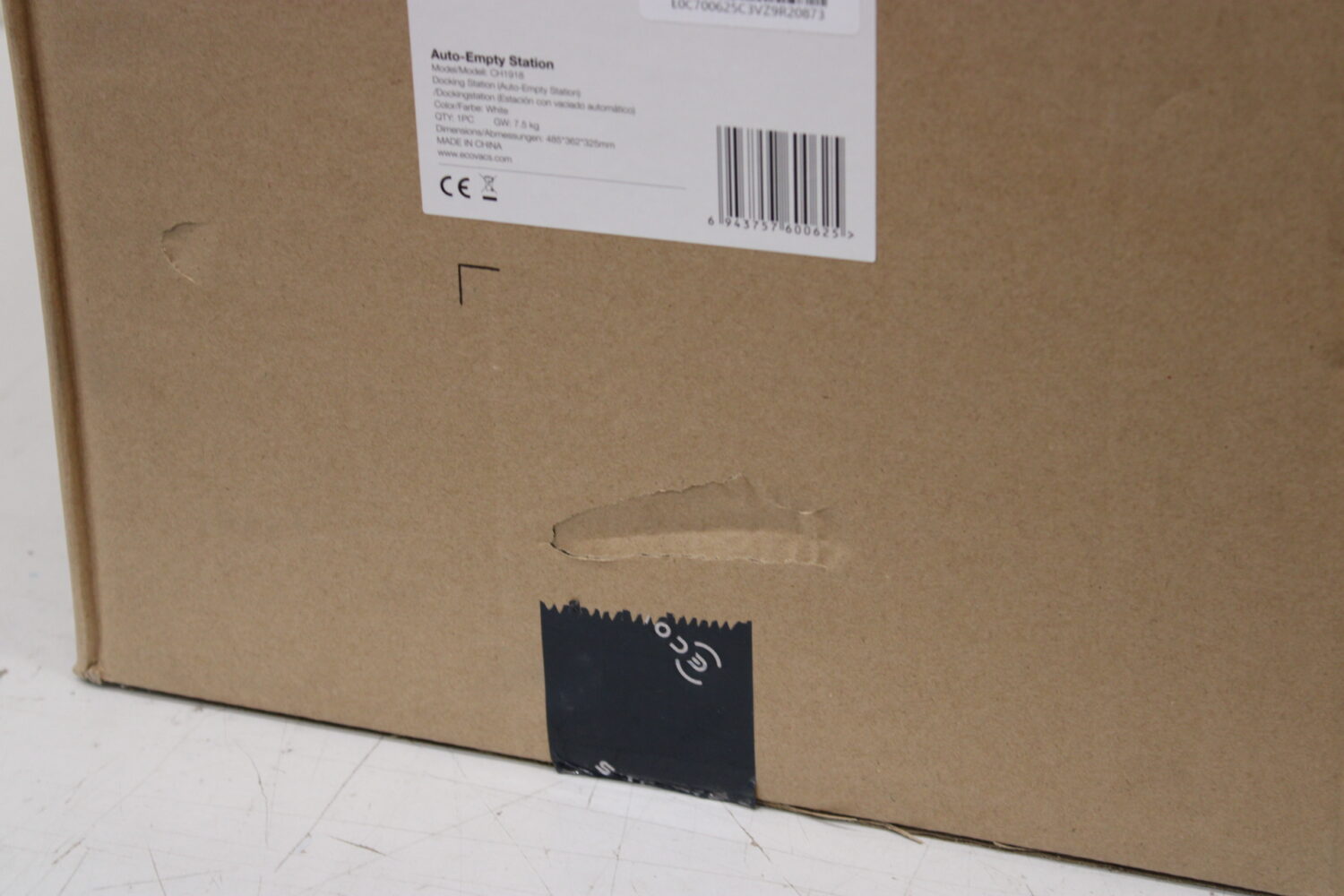 SALE OUT. Ecovacs Auto-Empty Station in White for OZMO T8 Series and N8/T9 Series incl. 2 dust bags | Ecovacs | Auto-Empty Station | White | DAMAGED PACKAGING - Image 3