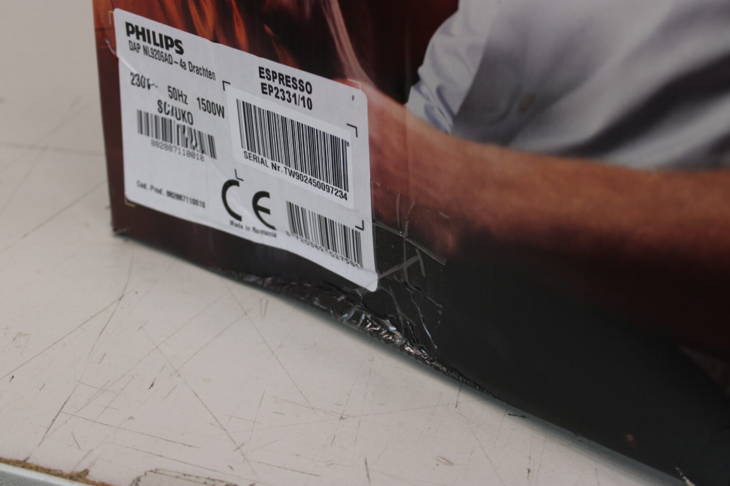 SALE OUT. Philips EP2331/10 Fully automatic Coffee maker, Black | Philips | Coffee maker | EP2331/10 | Pump pressure 15 bar | Built-in milk frother | Automatic | 1500 W | Black | DAMAGED PACKAGING - Image 3