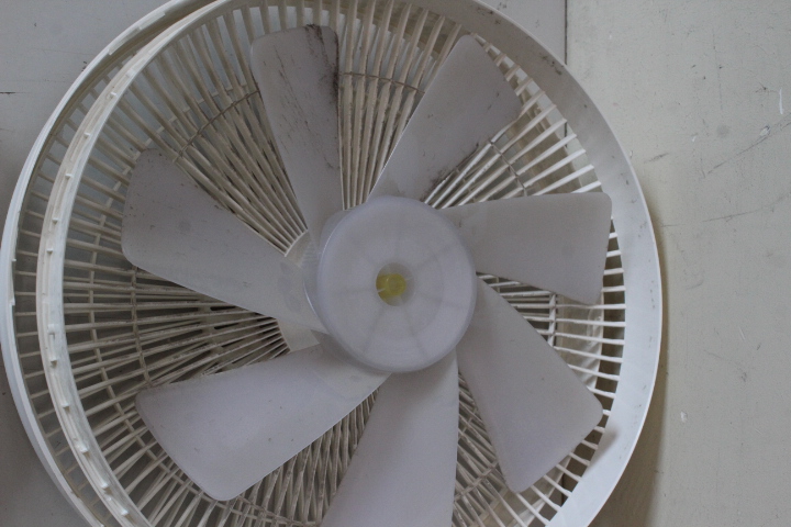 SALE OUT. Xiaomi Mi Smart Standing Fan 2 Lite | Xiaomi | Mi Smart Standing Fan 2 Lite | Stand Fan | USED, DIRTY | White | Number of speeds 3 | Oscillation | 38 W | Remote control - Image 3