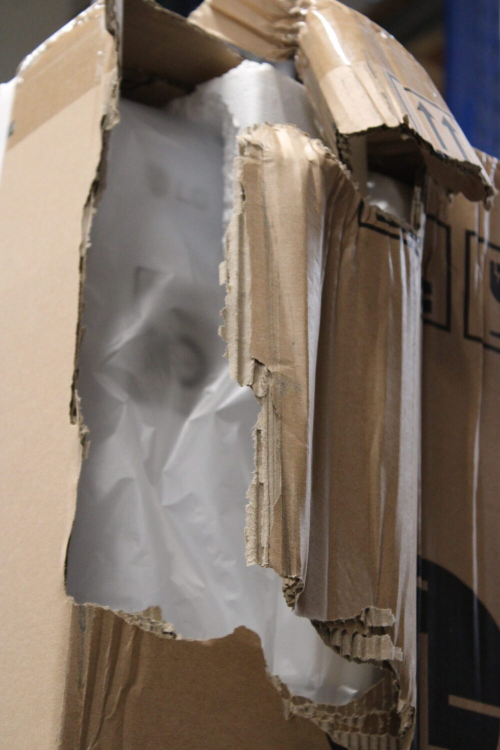 SALE OUT. LG GBV5240DSW Refrigerator, Free-standing, Bottom freezer, D, Height 2,03 m, Net fridge 277 L, Net freezer 110 L, White | LG Refrigerator | GBV5240DSW | Energy efficiency class D | Free standing | Combi | Height 203 cm | No Frost system | Fridge net capacity 277 L | Freezer net capacity 110 L | Display | 35 dB | White | DAMAGED PACKAGING - Image 2