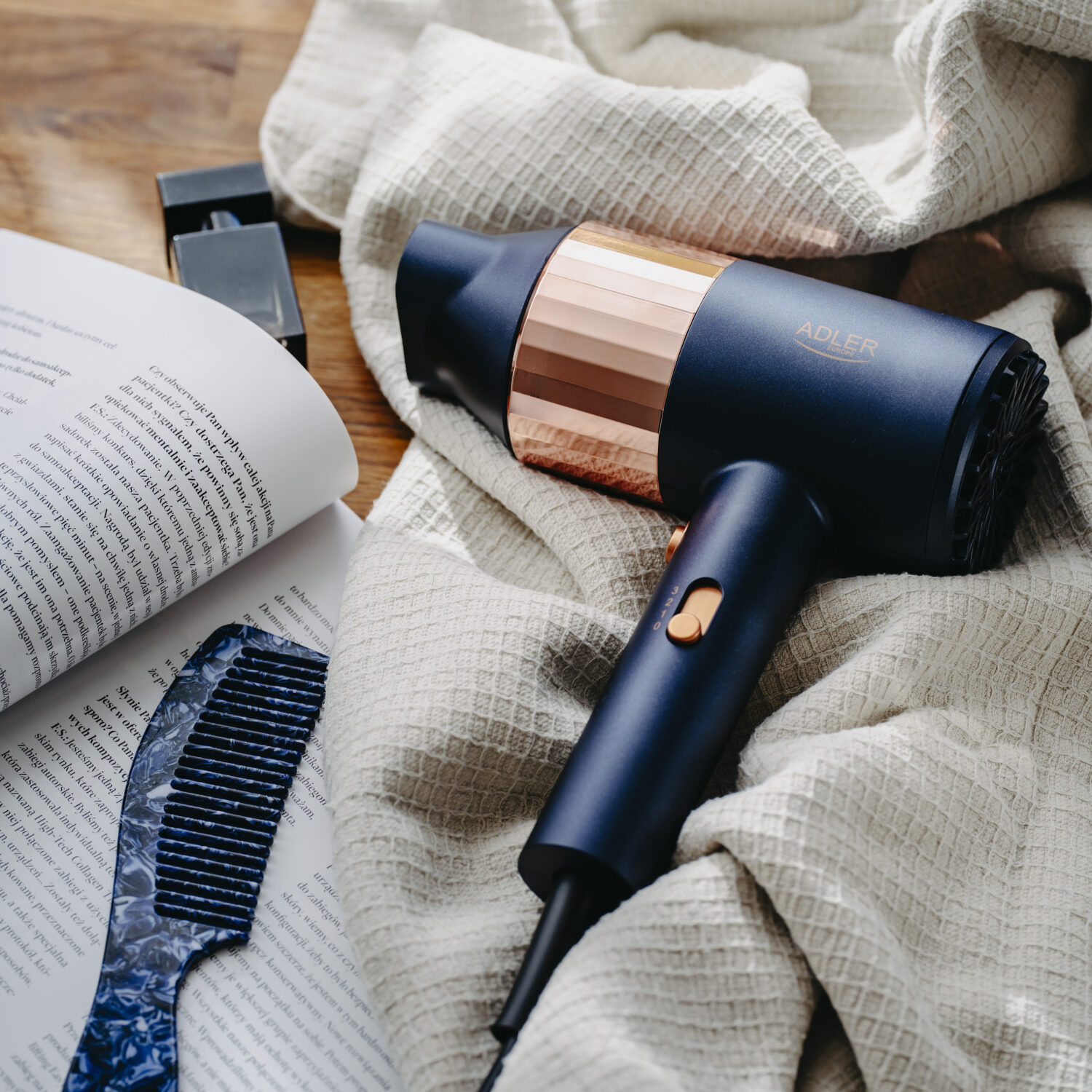 Adler Hair dryer | AD 2280 | 1800 W | Number of temperature settings 3 | Blue/Gold - Image 7