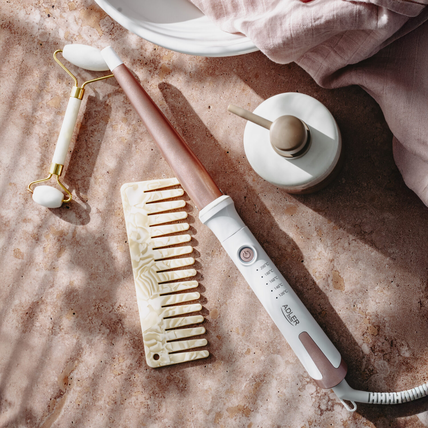 Adler Conical curling iron | AD 2119 | Barrel diameter 12-25 mm | Temperature (min) 120 °C | Temperature (max) 200 °C | Number of heating levels 5 | 45 W | White/Pink - Image 11