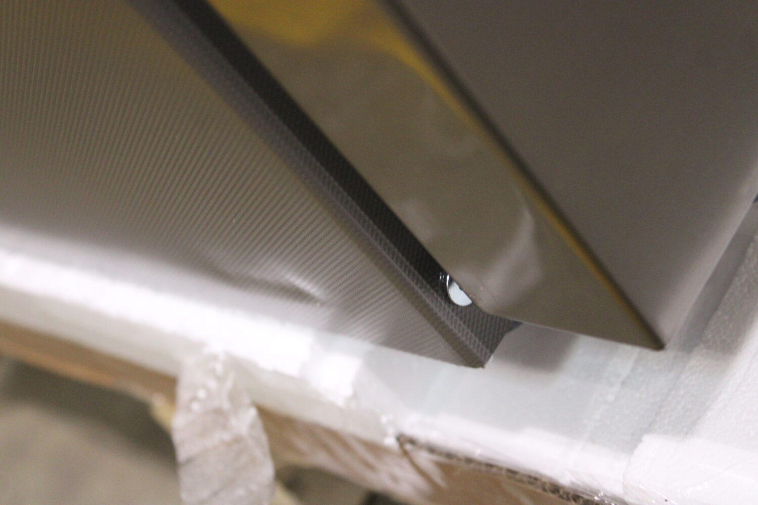 SALE OUT. LG GBV3200DPY Refrigerator, Free-standing, Bottom freezer, D, Height 2.03 m, Net fridge 277 L, Net freezer 110 L, Silver | LG Refrigerator | GBV3200DPY | Energy efficiency class D | Free standing | Combi | Height 203 cm | No Frost system | Fridge net capacity 277 L | Freezer net capacity 110 L | Display | 35 dB | Silver | DAMAGED PACKAGING, DENTS ON SIDE, BACK - Image 3