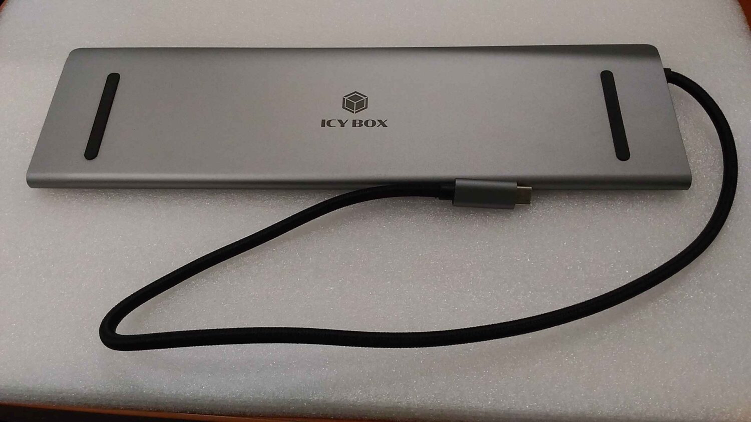 SALE OUT. Icy Box IB-DK2106-C USB Type-C Notebook DockingStation with triple video output | Raidsonic Icy Box Docking Station | IB-DK2106-C | VGA (D-Sub) ports quantity 1 | HDMI ports quantity 2 | Warranty 3 month(s) | USED, REFURBISHED, WITHOUT ORIGINAL PACKAGING AND MANUALS