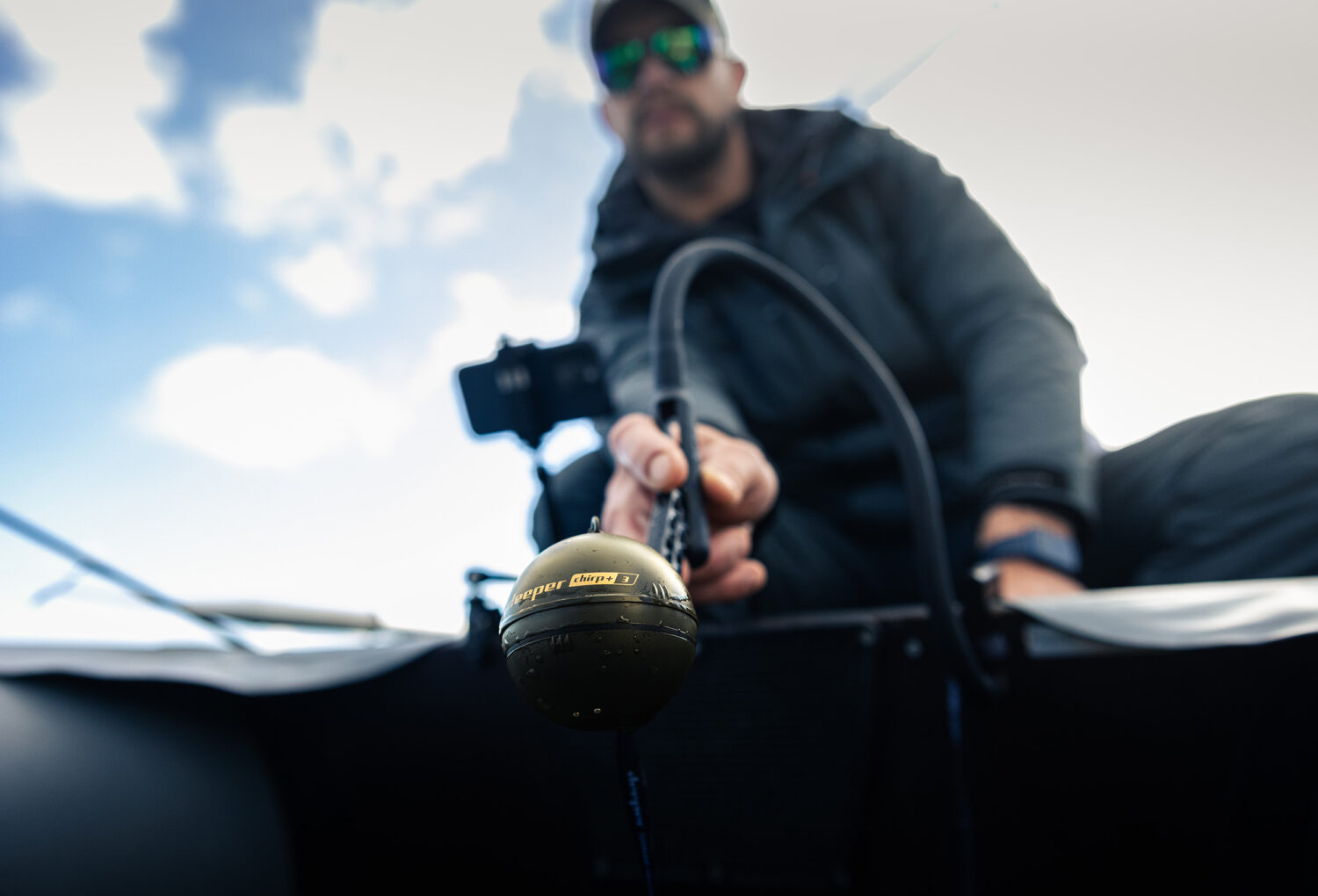 Deeper CHIRP+3 sonar +36W foldable solar charger power bundle - Image 6