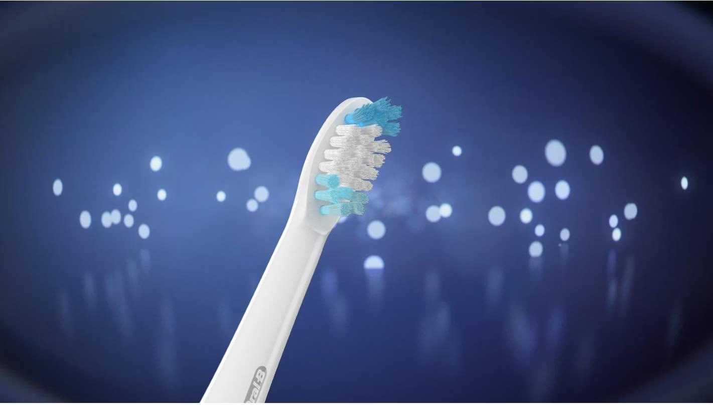 Oral-B | Pulsonic Slim Luxe Travel Edition | Rechargeable | For adults | Number of brush heads included 1 | Number of teeth brushing modes 3 | Platinum - Image 2