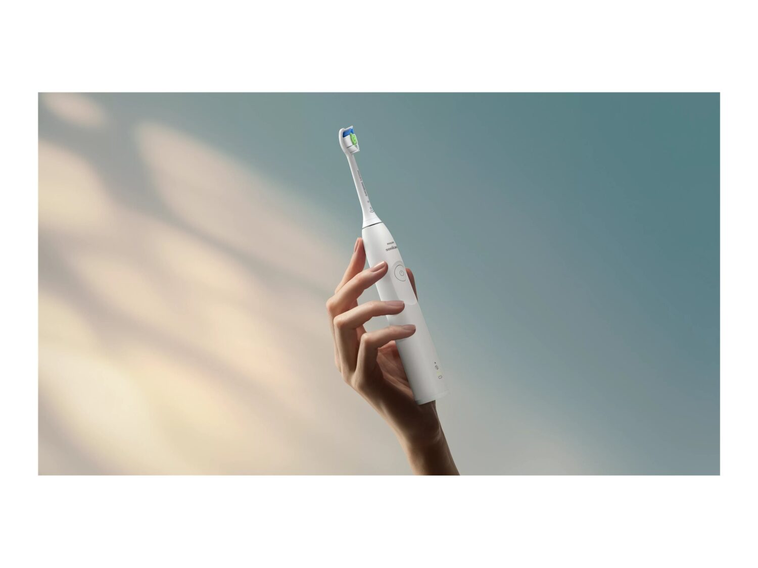 Philips Sonic Electric Toothbrush | HX7108/01 Sonicare Series 5300 | Rechargeable | For adults | Number of brush heads included 1 | Number of teeth brushing modes 1 | White - Image 5