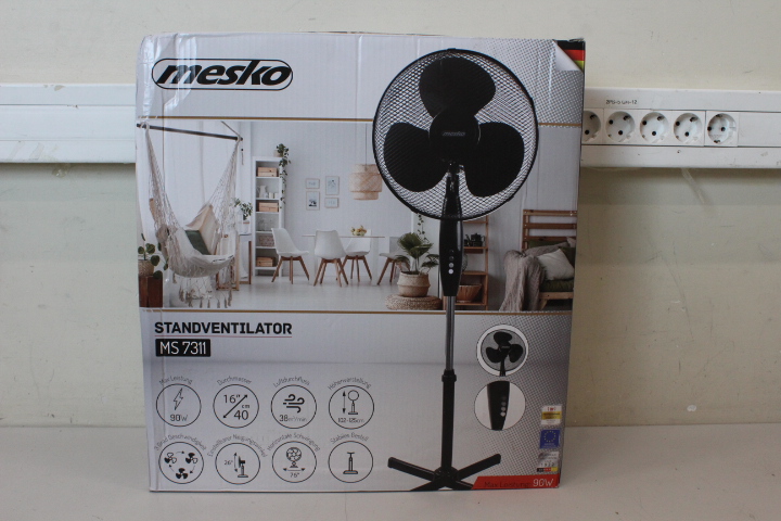 SALE OUT. Mesko | Fan | MS 7311 | Stand Fan | DAMAGED PACKAGING, SCRATCHED, BENT SUPPORT | Black | Diameter 40 cm | Number of speeds 3 | Oscillation | 45 W