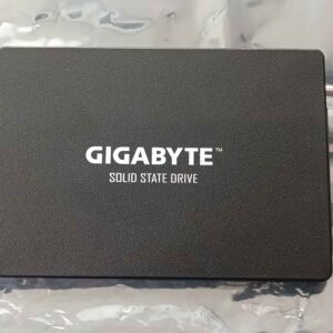 Gigabyte | GP-GSTFS31256GTND | 256 GB | Solid-state drive interface SATA | REFURBISHED, WITHOUT ORIGINAL PACKAGING | Read speed 520 MB/s | Write speed 500 MB/s