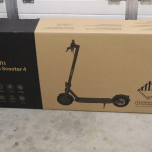 SALE OUT. Xiaomi Electric Scooter 4 EU | SALE OUT. Xiaomi | 3 month(s) | USED AS DEMO, MISSING AIR HOSE