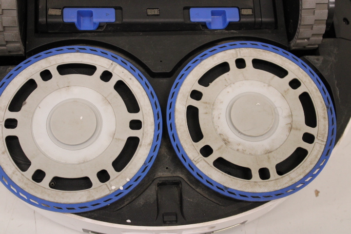 SALE OUT. Ecovacs | Vacuum cleaner with Auto-empty station | DEEBOT T30 PRO OMNI | Wet&Dry | Operating time (max) 200 min | Li-ion | 5200 mAh | Dust capacity 0.3 L | 11000 Pa | Silver | DAMAGED PACKAGING, DIRTY, SCRATCHES ON TOP, MISSING MOP CLOTHS - Image 10