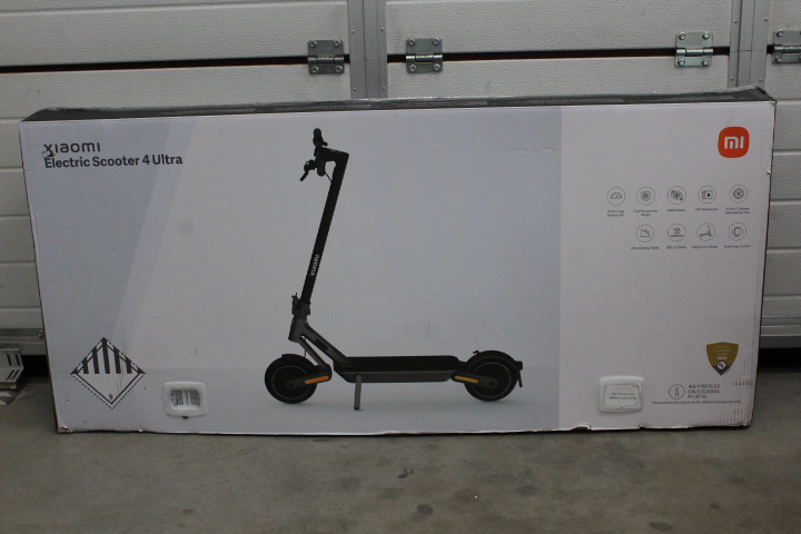 SALE OUT. Xiaomi Electric Scooter 4 Ultra EU | 500 W | 25 km/h | 10 " | 6 month(s) | DEMO, MISSING HEXAGON WRENCH