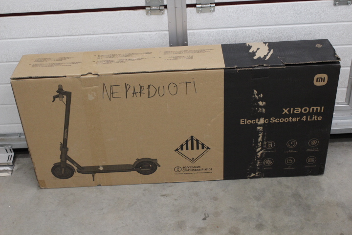 SALE OUT. Xiaomi Electric Scooter 4 Lite EU | SALE OUT. Xiaomi Electric Scooter 4 Lite EU | 300 W | 25 km/h | 8.5 " | 3 month(s) | Black | USED AS DEMO, SCRATCHED, DIRTY, DAMAGED PACKAGING