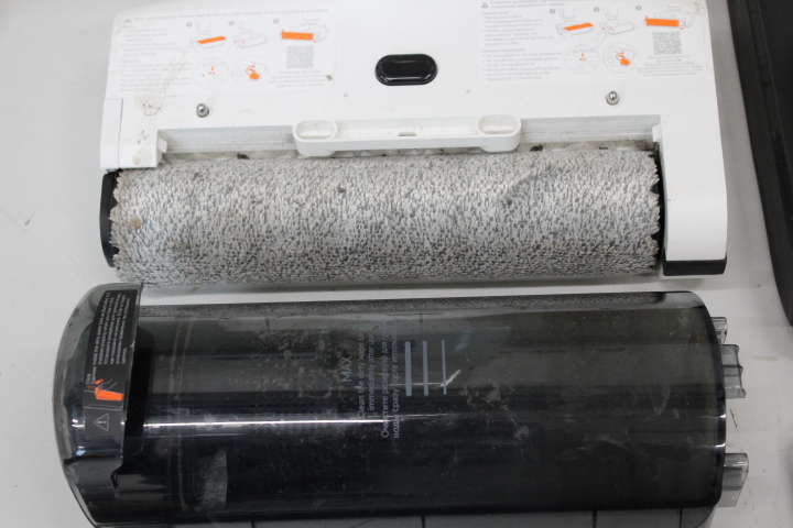 SALE OUT. Xiaomi Warranty 3 month(s) | USED, DIRTY, CRACK ON WATER TANK, MISSING MANUALS - Image 4