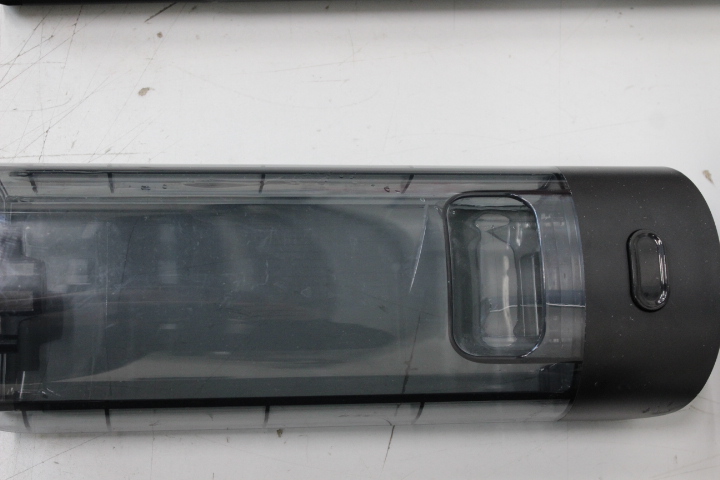 SALE OUT. Xiaomi Warranty 3 month(s) | USED, DIRTY, CRACK ON WATER TANK, MISSING MANUALS - Image 3