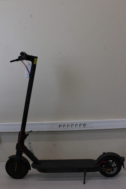 SALE OUT. Xiaomi Mi Electric Scooter Pro 2 (Black) | SALE OUT. Xiaomi Mi Electric Scooter Pro 2 | 600 W | 25 km/h | 6 month(s) | Black | DEMO - Image 2