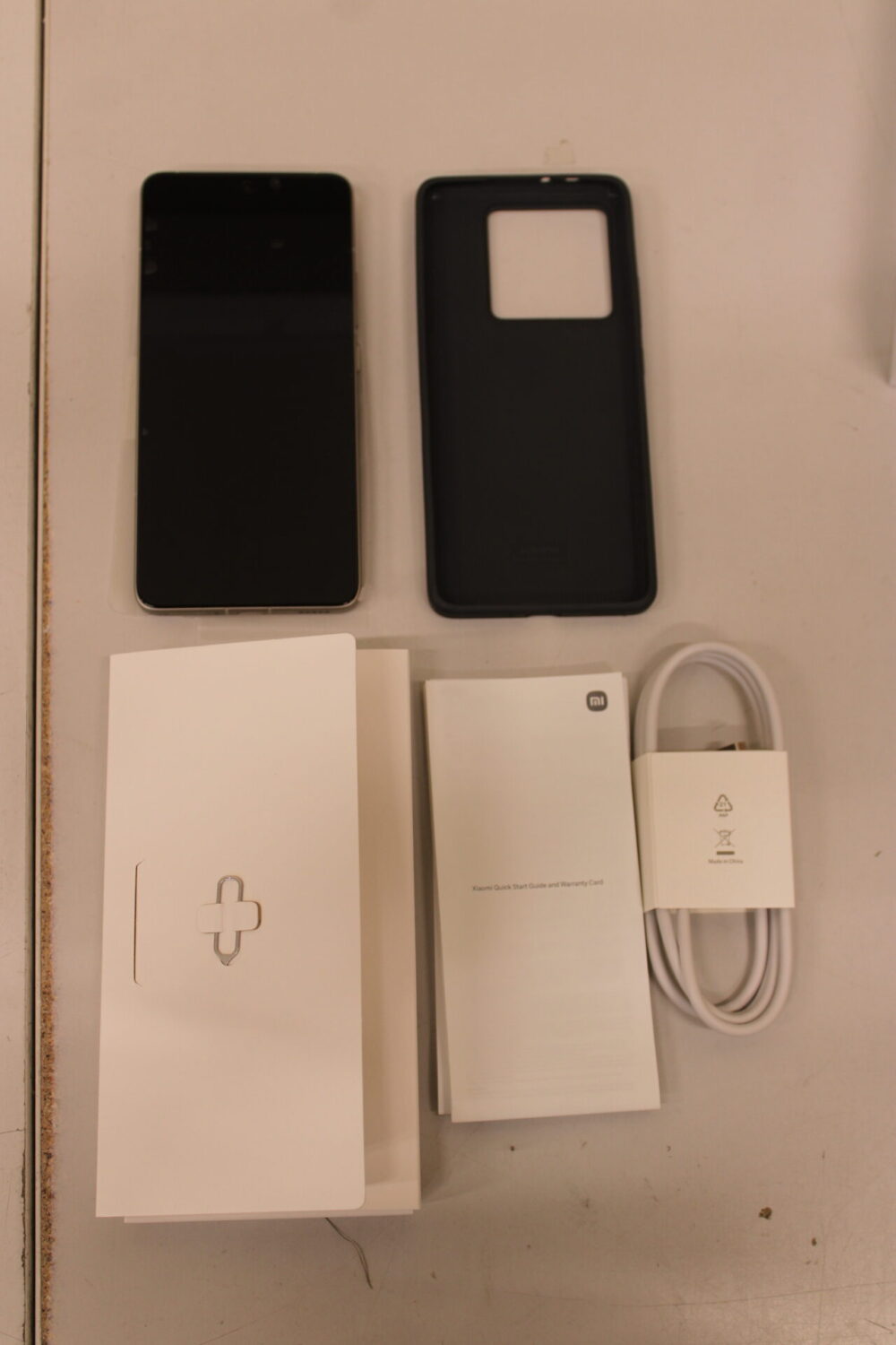 SALE OUT. Xiaomi 14T Pro (Titan Gray) DS 6.67“ AMOLED 1220x2712/3.4GHz&2.0GHz/512GB/12GB RAM/Android 14/WiFi,BT/5G,MZB0HHFEU | Xiaomi 14T Pro | Titan Gray | 6.67 " | OLED | 1220 x 2712 pixels | Mediatek | Dimensity 9300+ (4 nm) | Internal RAM 12 GB | 512 GB | Dual SIM | 5G | Main camera resolution 50+50+12 MP | Secondary camera resolution 32 MP | Android | 14 | 5000 mAh | USED, SCRATCHES ON SCREEN PROTECTIVE GLASS - Image 3