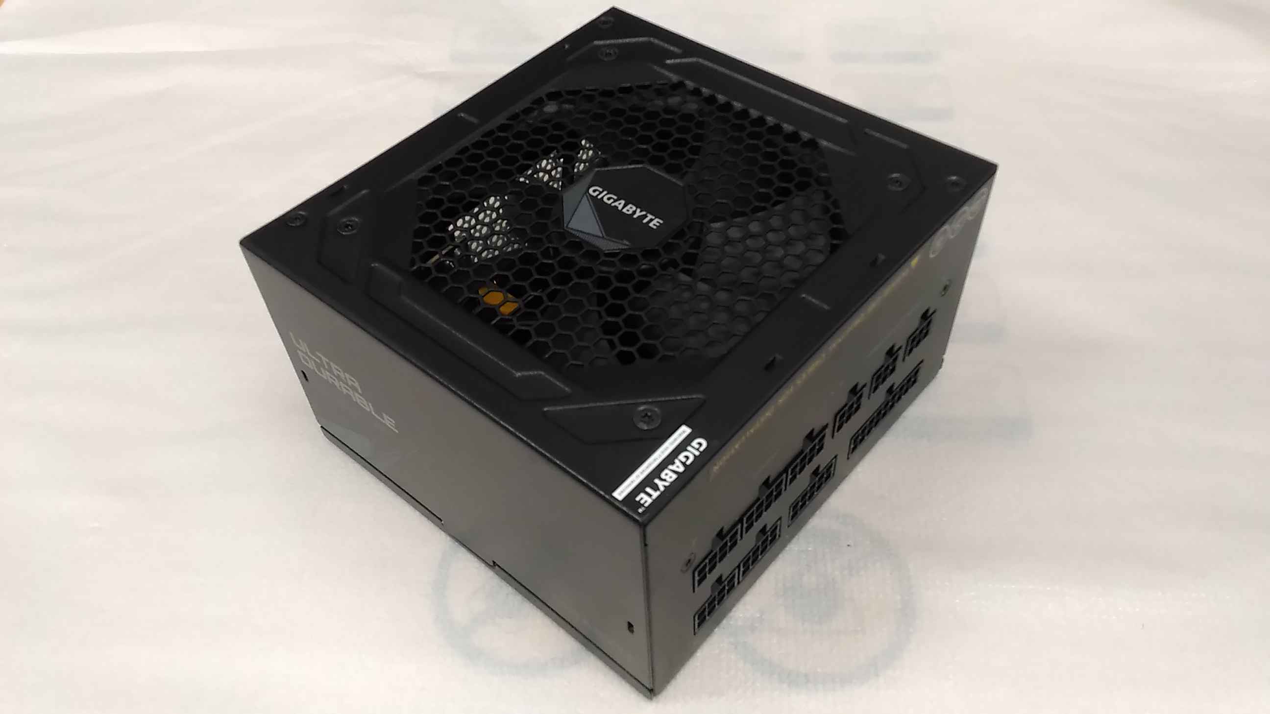 SALE OUT. GIGABYTE GP-UD850GM PSU | Gigabyte PSU | GP-UD850GM | USED, REFURBISHED, WITHOUT ORIGINAL PACKAGING AND MANUALS | 850 W