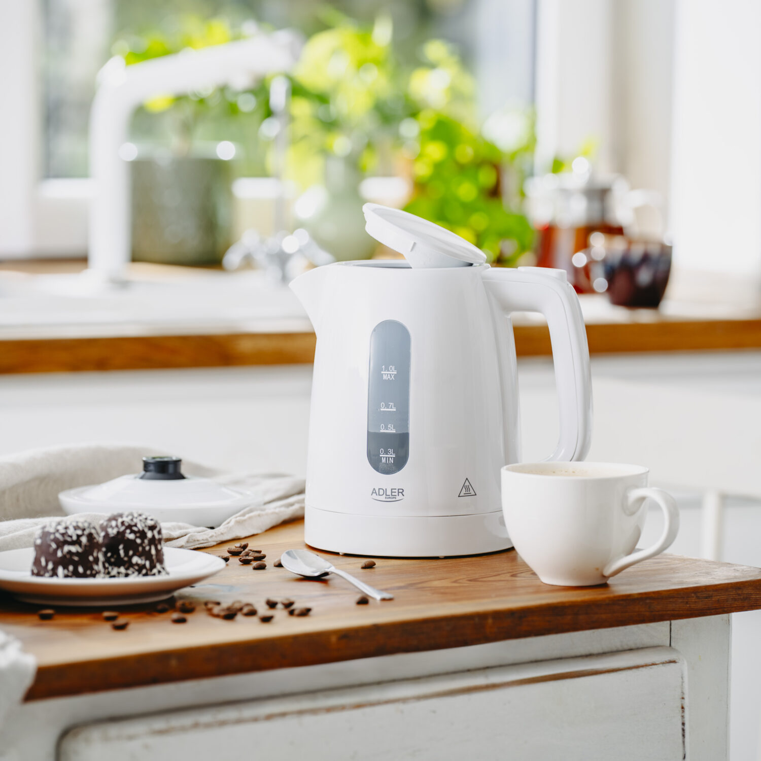 Adler Kettle | AD 1380w | Electric | 2200 W | 1 L | Polypropylene | 360° rotational base | White - Image 11