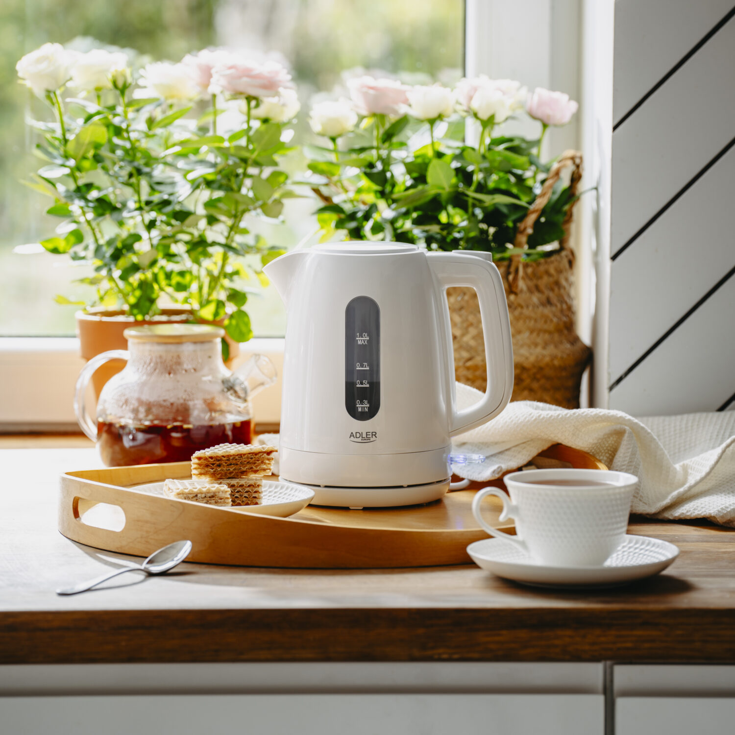 Adler Kettle | AD 1380w | Electric | 2200 W | 1 L | Polypropylene | 360° rotational base | White - Image 8