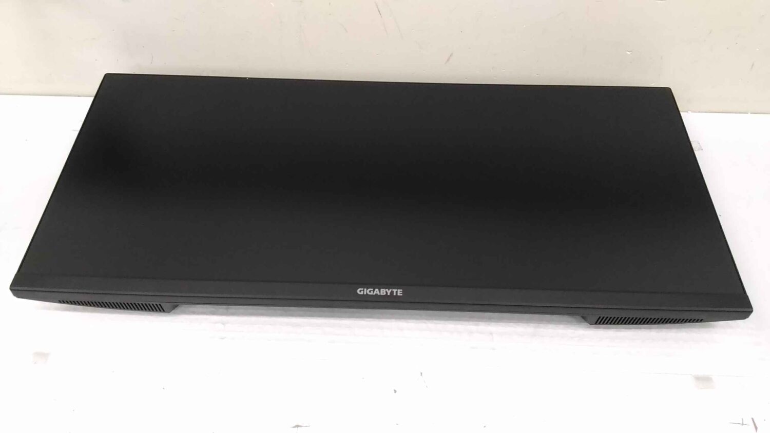 Gigabyte Gaming Monitor | M34WQ-EK | 34 " | IPS | WQHD | 21:9 | 144 Hz | 1 ms | 3440 x 1440 | 400 cd/m² | HDMI ports quantity 2 | Warranty 3 month(s) | USED, REFURBISHED, WITHOUT ORIGINAL PACKAGING AND ACCESSORIES, ONLY POWER CABLE INCLUDED