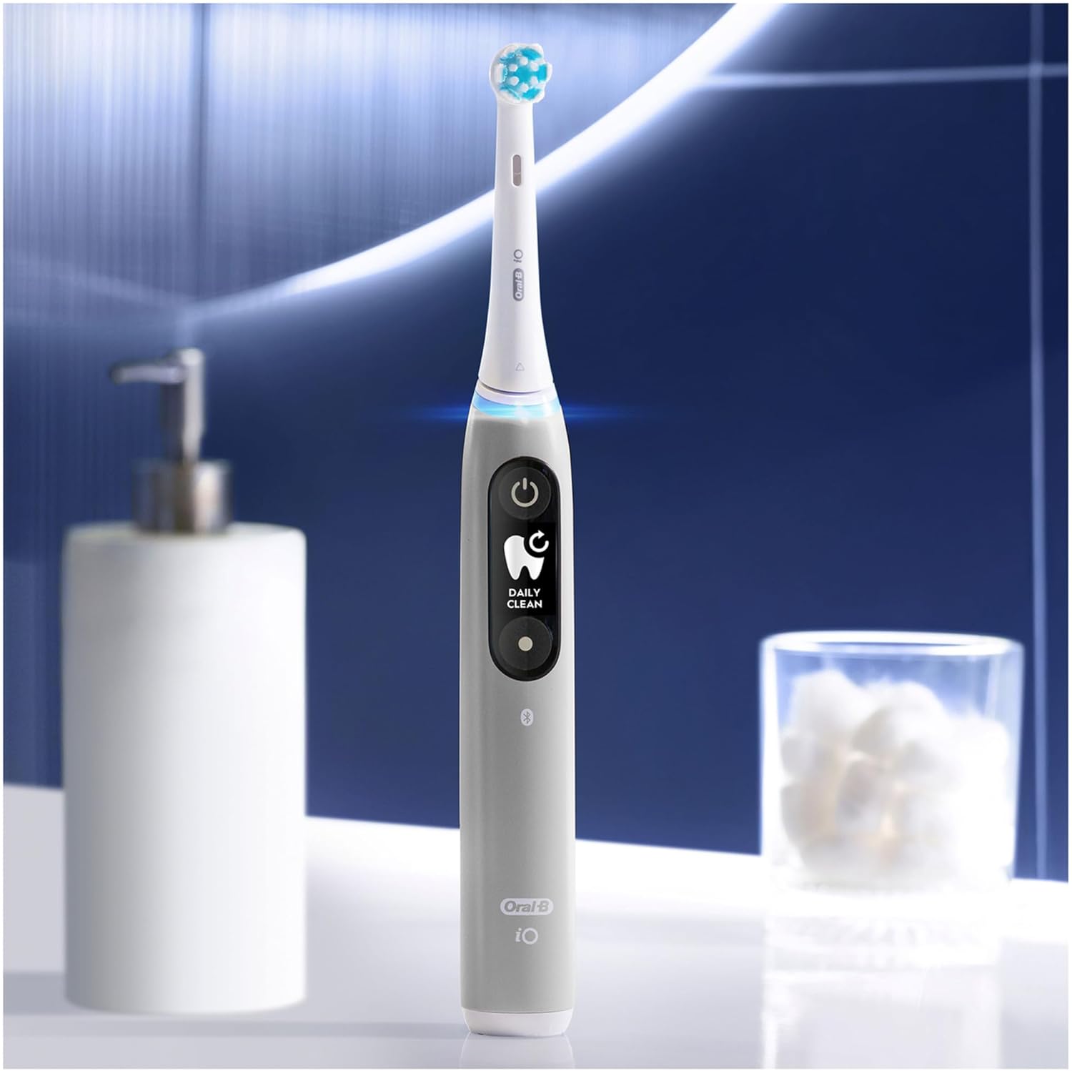 Oral-B Electric Toothbrush | iO6s | Rechargeable | For adults | Number of brush heads included 2 | Number of teeth brushing modes 5 | Grey - Image 4