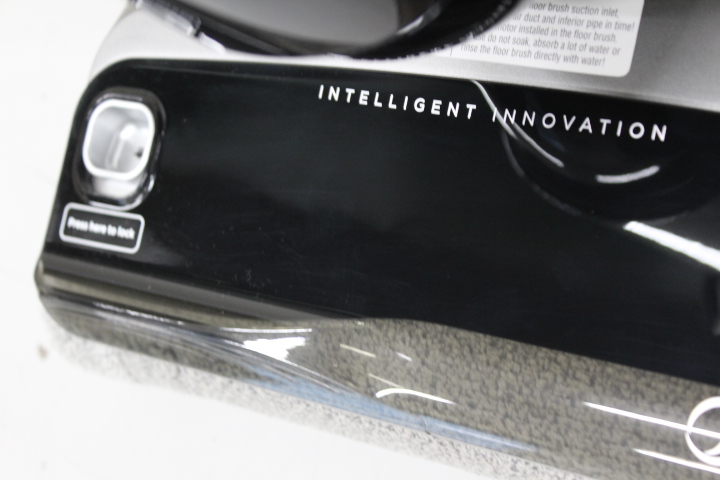 SALE OUT. Midea X10 Wet and Dry Cordless Vacuum Cleaner, Black | Midea Cordless Vacuum Cleaner | X10 Wet and Dry | 220 W | 22.2 V | Operating time (max) 35 min | Black | Warranty 24 month(s) | USED, DIRTY, SCRATCHES - Image 6