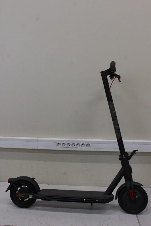 SALE OUT. Xiaomi Electric Scooter 4 Lite EU | SALE OUT. Xiaomi Electric Scooter 4 Lite EU | 300 W | 25 km/h | 8.5 " | 6 month(s) | Black | DEMO, MISSING INNER PACKAGING - Image 2