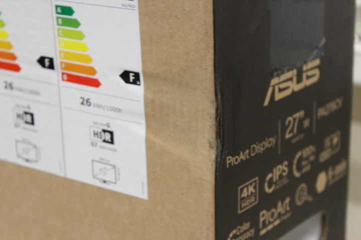 Asus ProArt Display | PA279CV | 27 " | IPS | 4K UHD | 16:9 | 60 Hz | 5 ms | 3840 x 2160 | 350 cd/m² | HDMI ports quantity 2 | Black/Silver | Warranty 36 month(s) | DAMAGED PACKAGING - Image 2